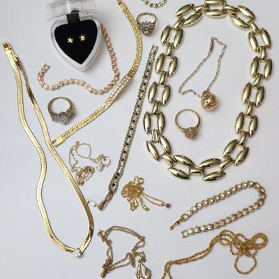 Sale Photo Thumbnail #134