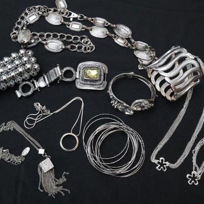 Sale Photo Thumbnail #63