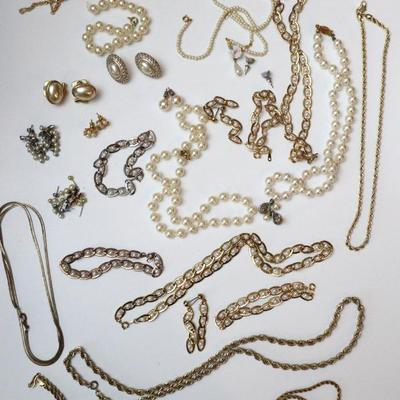 Sale Photo Thumbnail #136