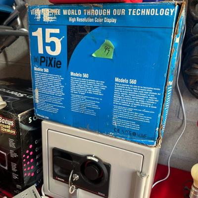 Sale Photo Thumbnail #73