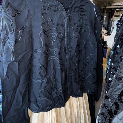 Sale Photo Thumbnail #33