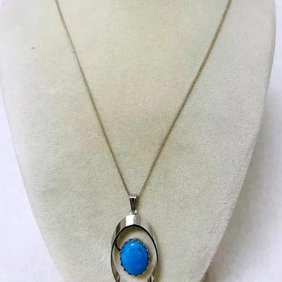 Sterling Silver Box Chain with Pendant