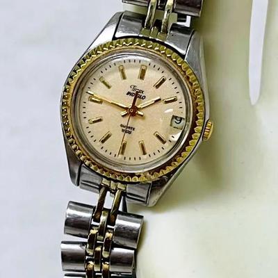 Vintage “Timex Indiglo” Watch