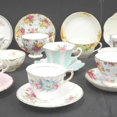 Decorative Teacups & Saucers (WH9)