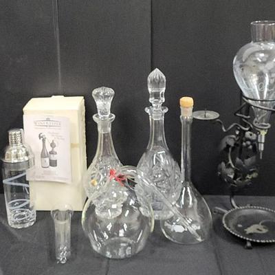 Unique Decanters (WH8)