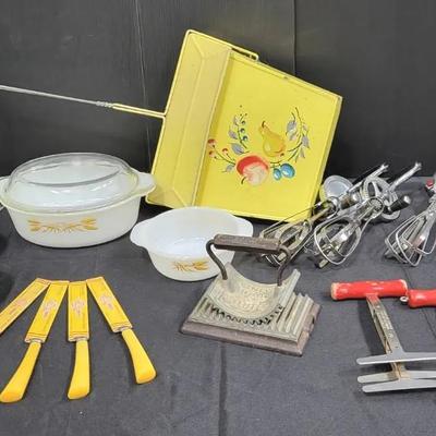 Vintage Kitchen (WH9)