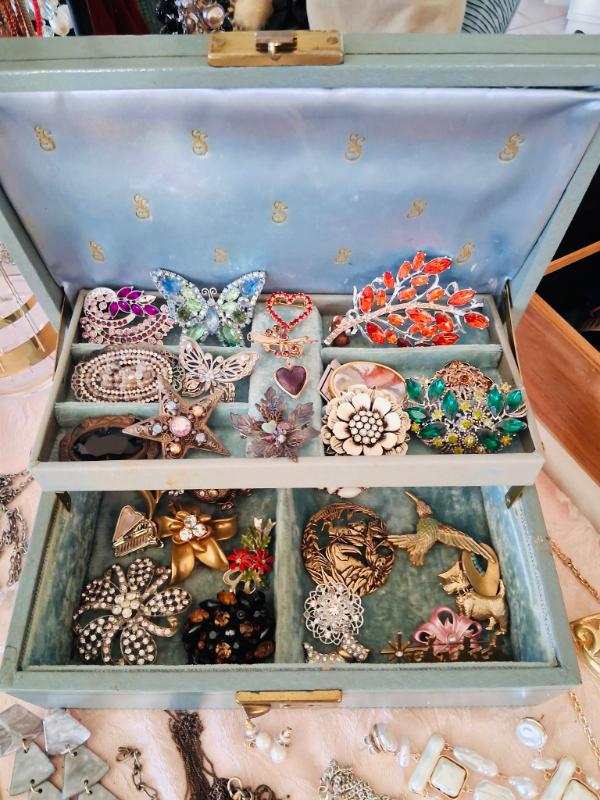 Sale Photo Thumbnail #6