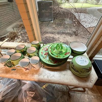 Green Lynn Chase Parrotdise Dish Set