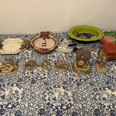 Collection Of Miniature Cottages And Decorative Plates 