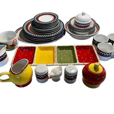 Country Dishware Set