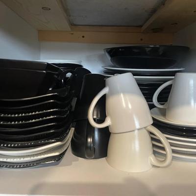 Tabletop Lifestyles Dishware