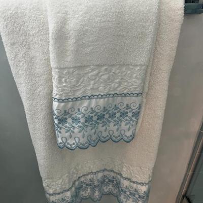 Sale Photo Thumbnail #146