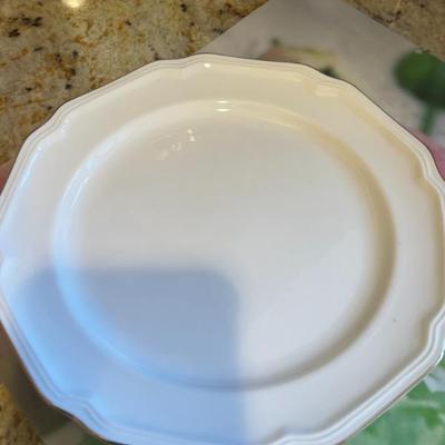 Sale Photo Thumbnail #408