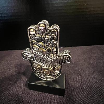 Sale Photo Thumbnail #576