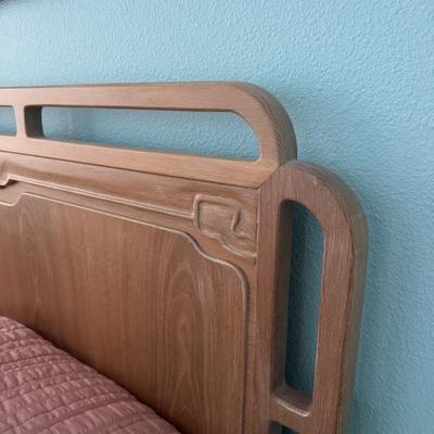 Sale Photo Thumbnail #102