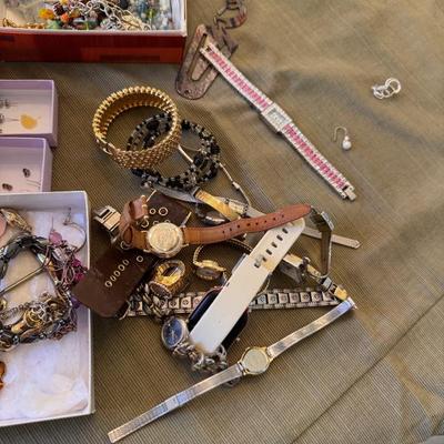 Sale Photo Thumbnail #90