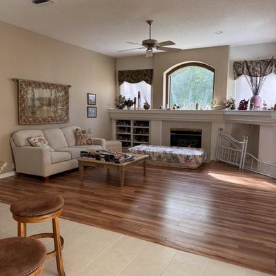 Sale Photo Thumbnail #122