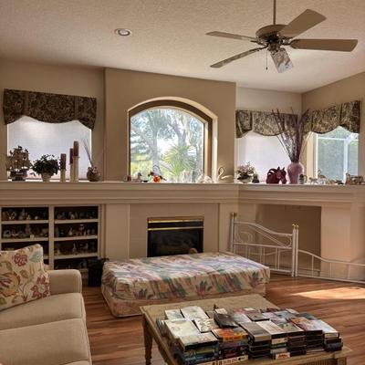 Sale Photo Thumbnail #135