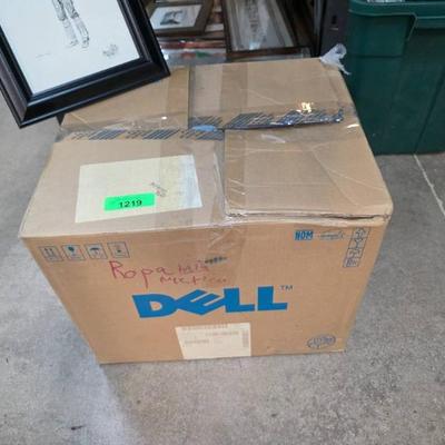 Sale Photo Thumbnail #219