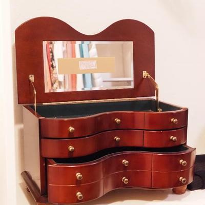 Sale Photo Thumbnail #188