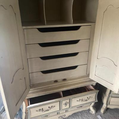 Sale Photo Thumbnail #98