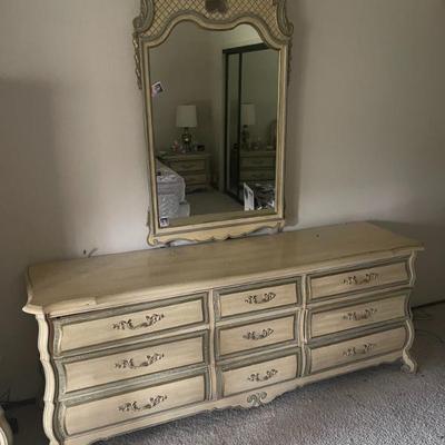 Sale Photo Thumbnail #90