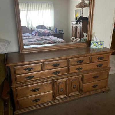 Sale Photo Thumbnail #212