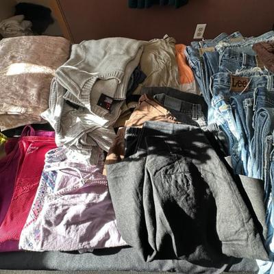 Sale Photo Thumbnail #185