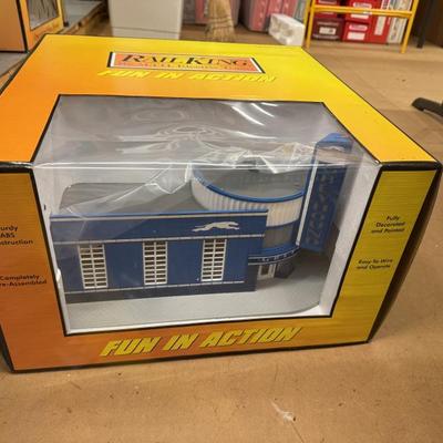 Sale Photo Thumbnail #374