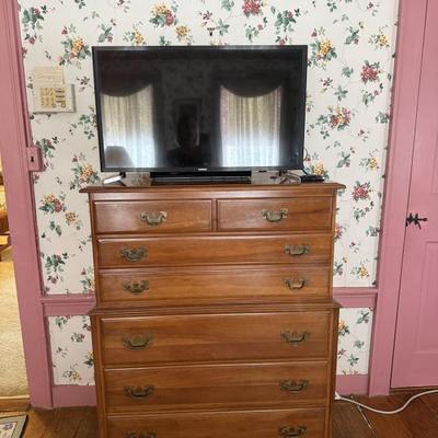 Sale Photo Thumbnail #343