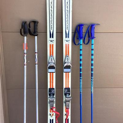 Rossignol Size 160 Snow Skis with Two Sets of Poles
