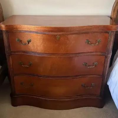 Antique 3 Drawer Dresser 