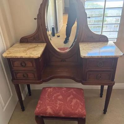 Antique Victorian Vanity