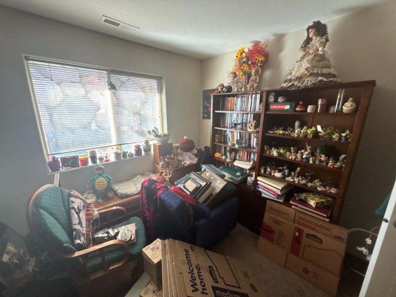 Sale Photo Thumbnail #8