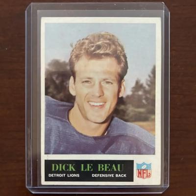 1965 Philadelphia Football Card. Dick Le Beau Rookie Card - Detroit Lions. Card Number 195