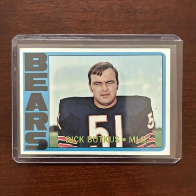 1972 Topps Football Card. Dick Butkus - Chicago Bears. Card Number 170