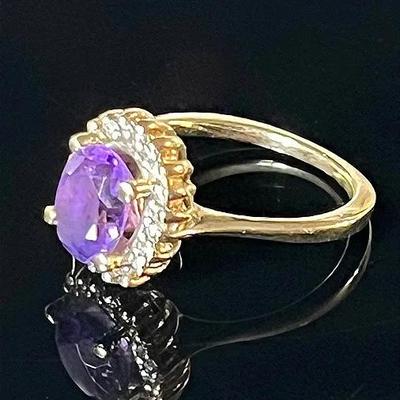 14K Yellow Gold Genuine Amethyst 20 Diamond Ring