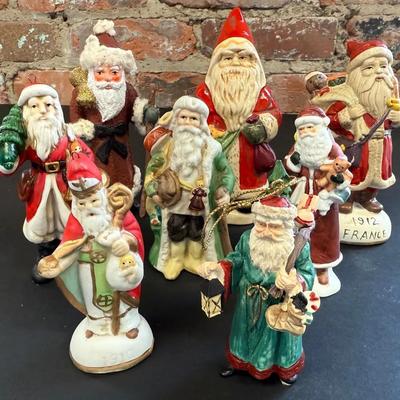 Smaller Santa Figurines & Ornament (8), Mostly Ceramic 