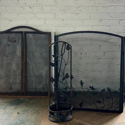 Oak Leaf Motif Fireplace Screen With Iron Fireplace Tool Set And Additional Screen