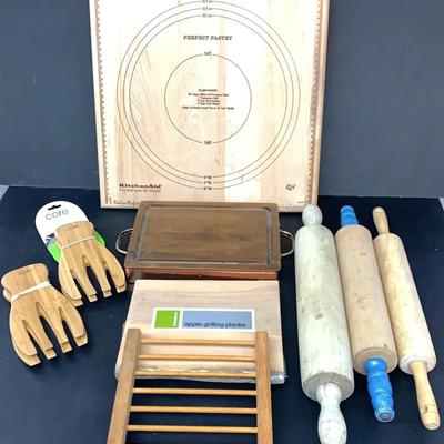 Wooden Kitchen Essentials