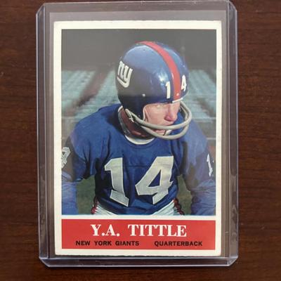 1964 Philadelphia Football Card. Y.A. Tittle - New York Giants. Card Number 124