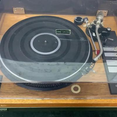Pioneer Turntable Model PL-71