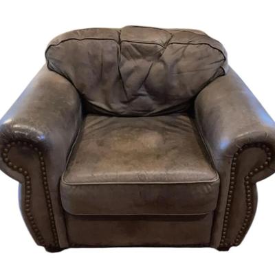 Large Leather Taupe Chair Lot 2