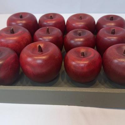 Wooden Apples And Serving Tray