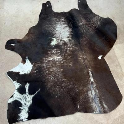 Cowhide Rug Plus Remnants 