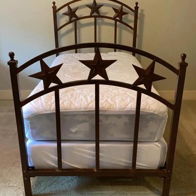 Iron Star Twin Bed Lot 2