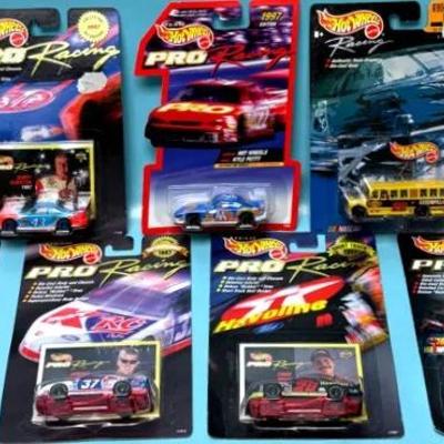 "Hot Wheels" Racing Collection 