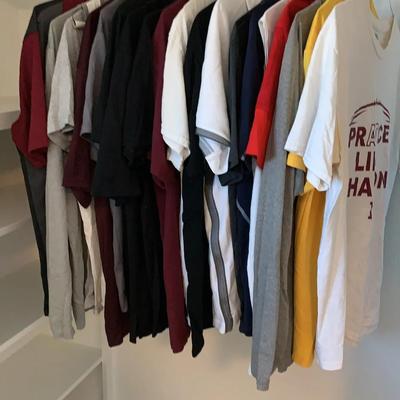 Lot Of 20 Men’s Athletic And T Shirts Size Large 