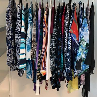Lot Of 20 Misc Womens Blouses/ Tops Various Sizes 