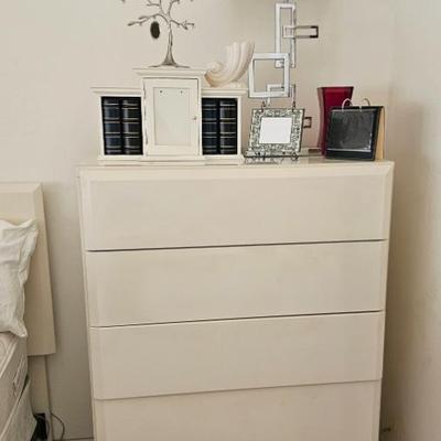 Sale Photo Thumbnail #80